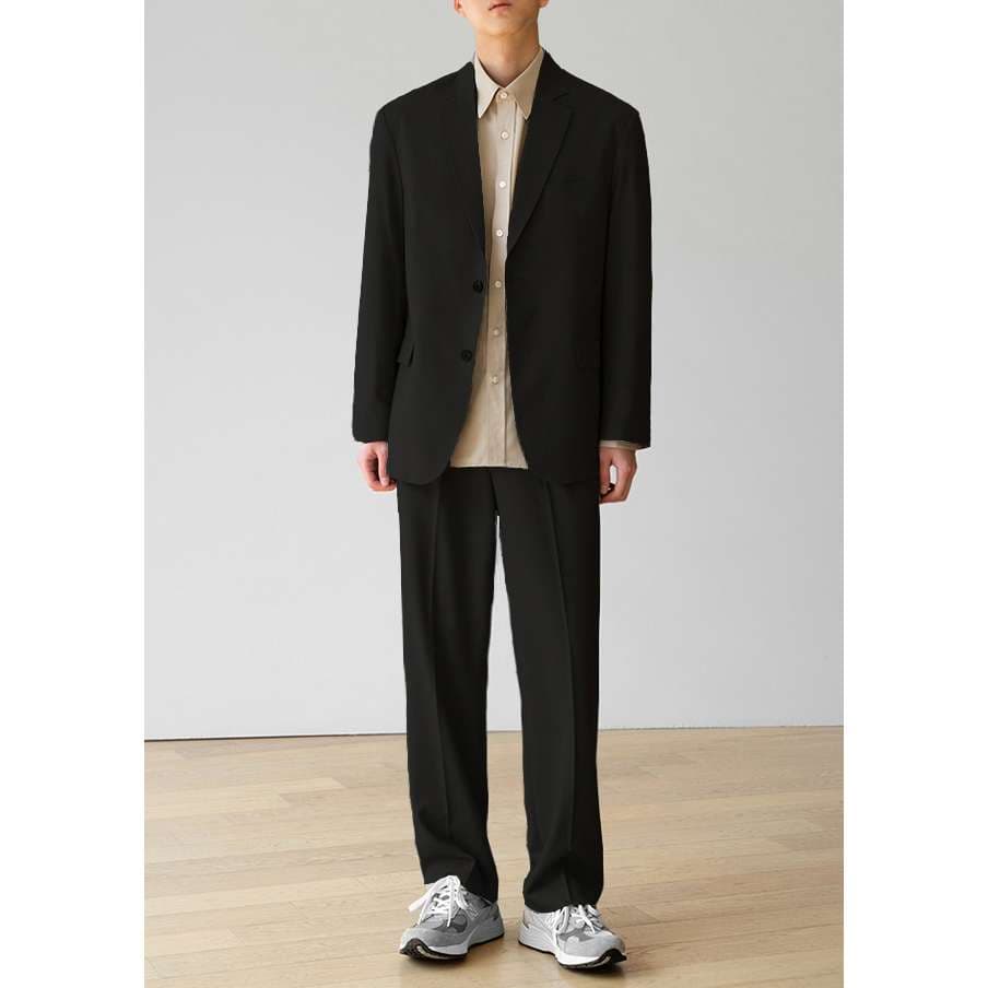メンズカジュアルスーツ 男性用正装服 運動靴と組み合わせる新感覚着こなし