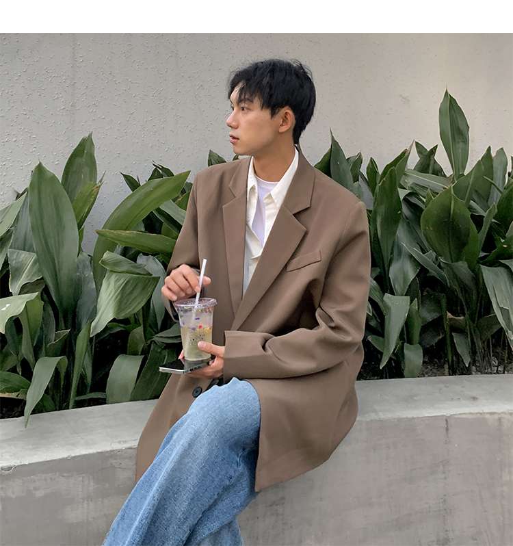 メンズカジュアルスーツ 男性用正装服 運動靴と組み合わせる新感覚着こなし