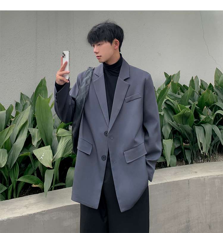 メンズカジュアルスーツ 男性用正装服 運動靴と組み合わせる新感覚着こなし