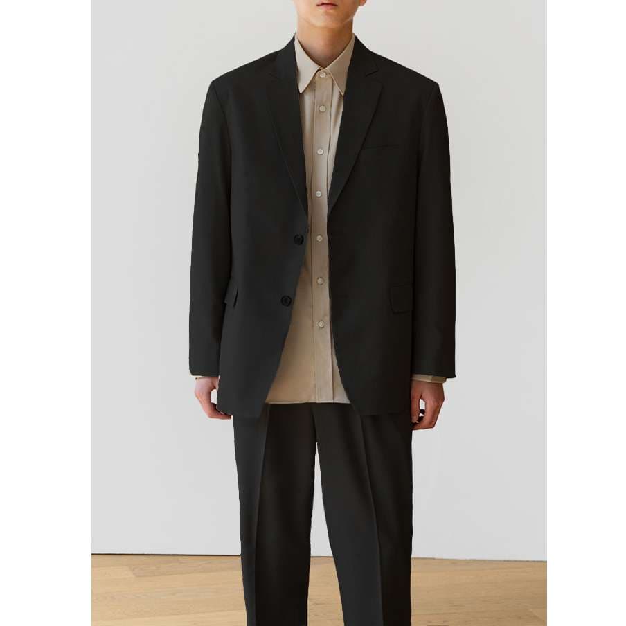 メンズカジュアルスーツ 男性用正装服 運動靴と組み合わせる新感覚着こなし