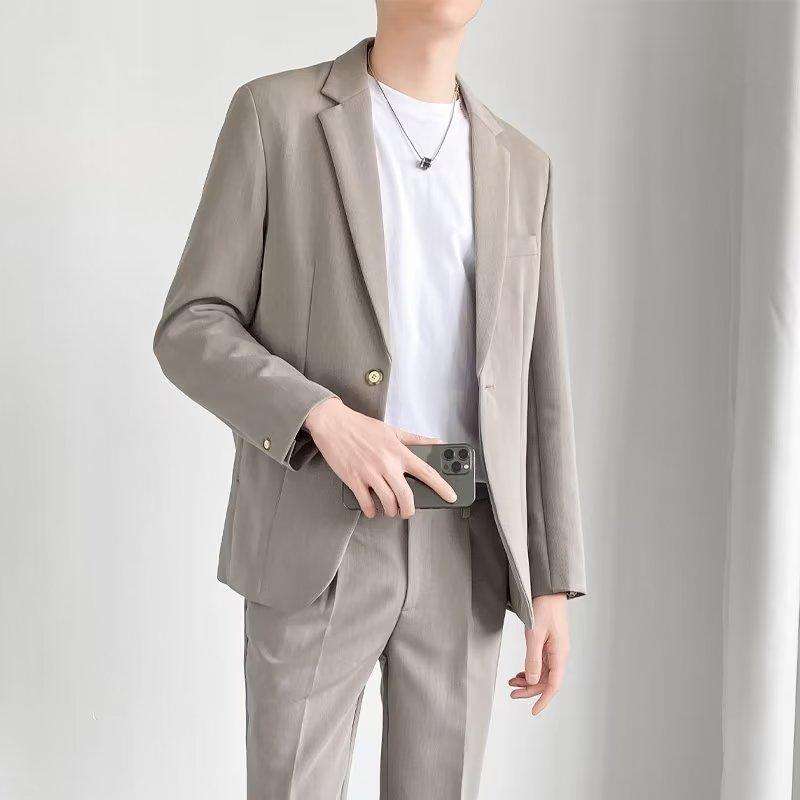 【メンズカジュアル】 すっきりシルエットの定番セットアップ