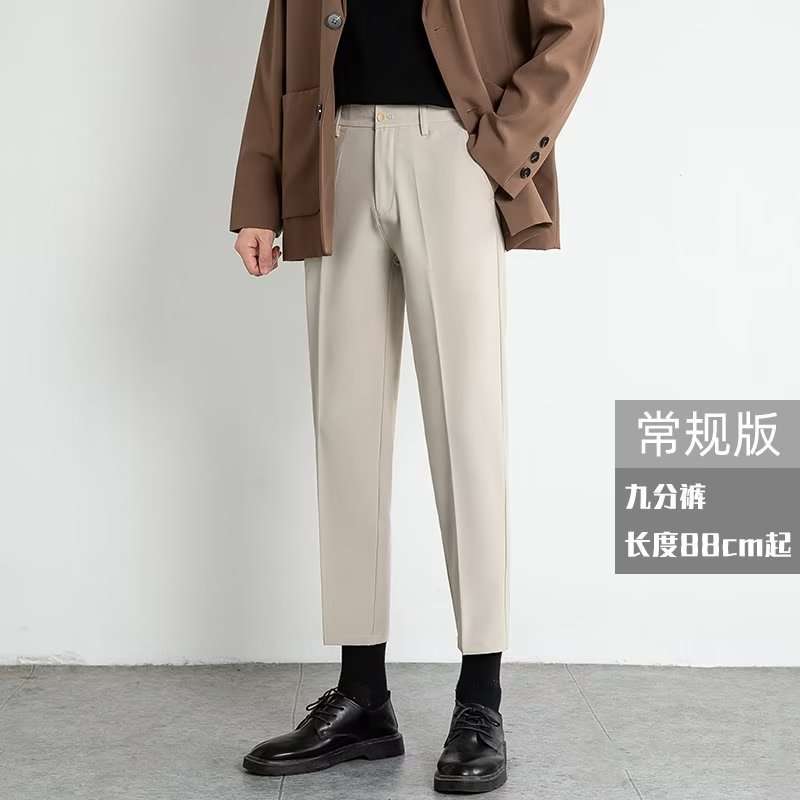【メンズカジュアル】 すっきりとした大人の定番スラックス
